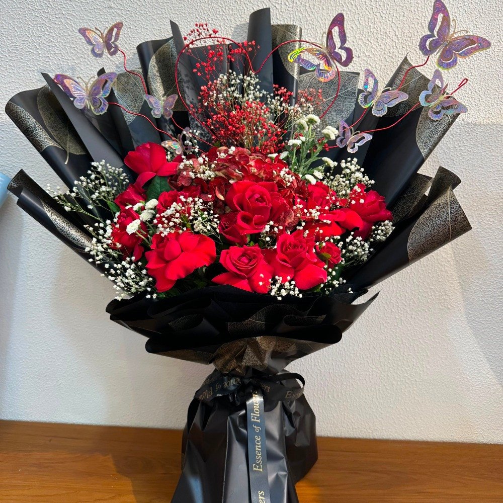 Red Rose Elegance Bouquet