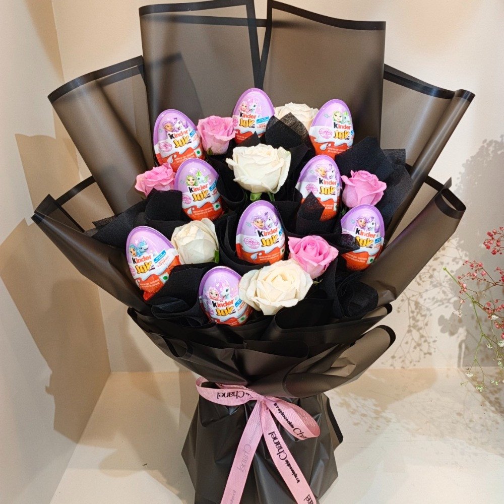 Kinder Joy & Roses Bouquet 🎀