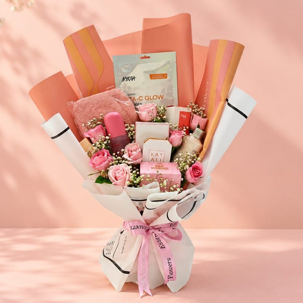 Luxury Pink Rose & Beauty Hamper Bouquet