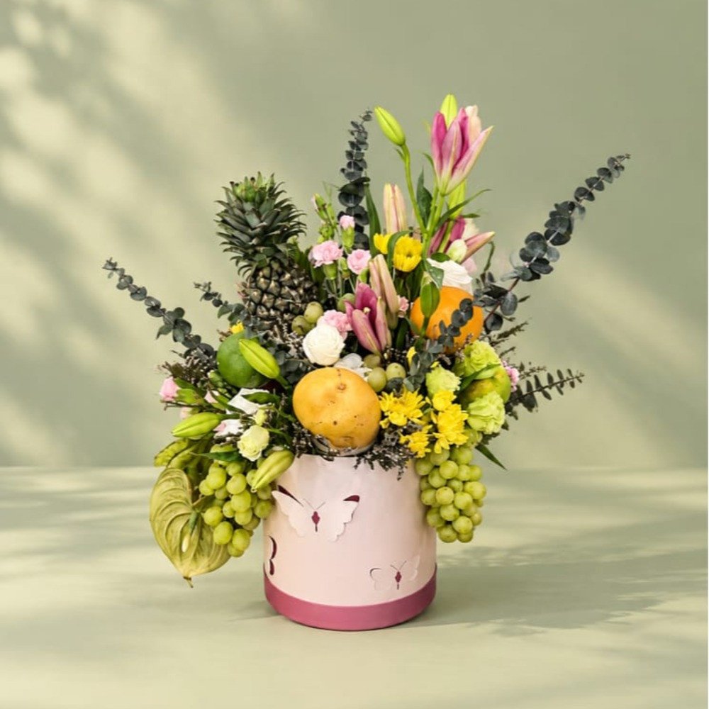 🍍 Exotic Flower & Fruit Box Arrangement
